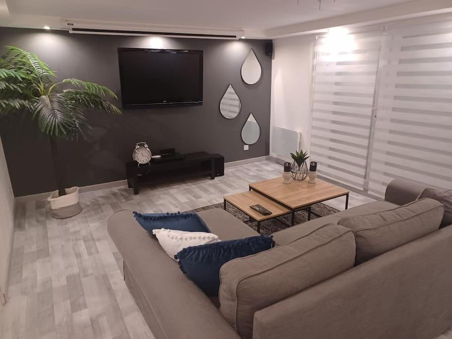 Tres Bel Appartement Type Loft De 40 M2 Dans Maison Avec Parking Privatif Линголшем Экстерьер фото